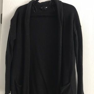 Black H&M sweater *FREE BRACELET WITH PURCHASE*